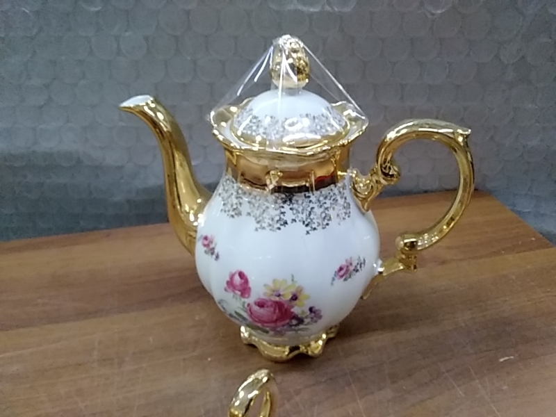 CAFETIÈRE BAVARIA DORÉE