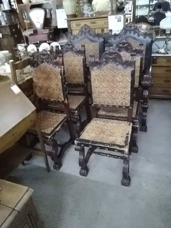 ENSEMBLE 4 CHAISES ET 2 FAUTEUILS STYLE ESPAGNOL DANS L’ETAT 