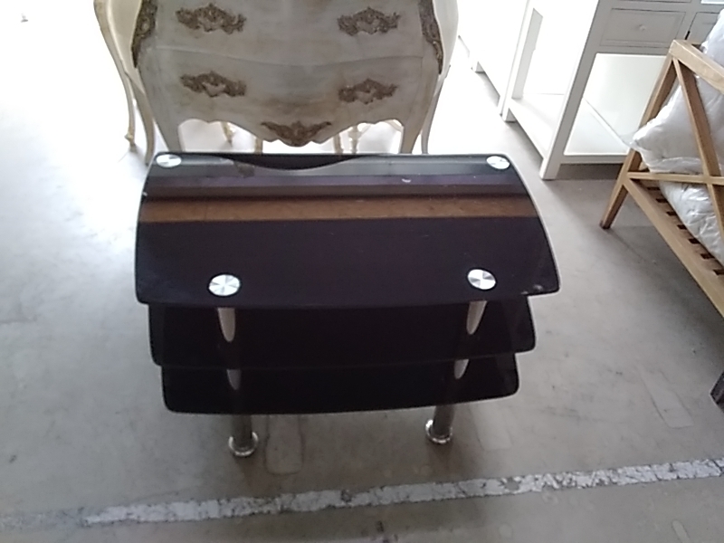 MEUBLE TV VERRE NOIR 3 PLATEAUX 