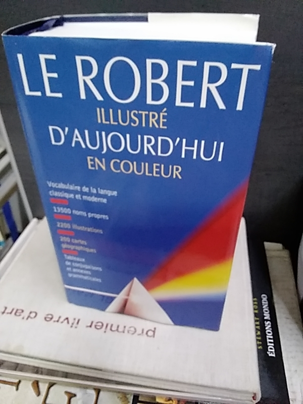 LAROUSSE 