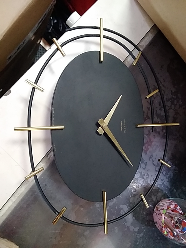 HORLOGE VEDETTE 