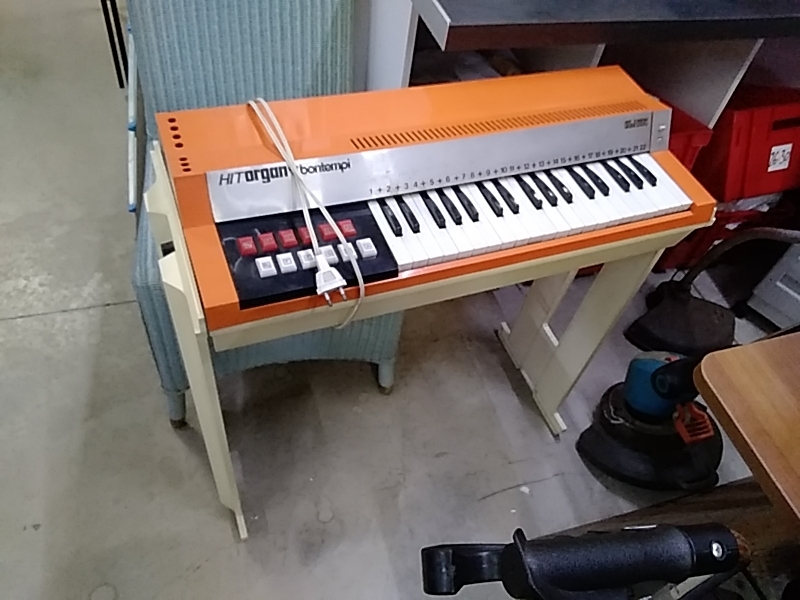 SYNTHÉTISEUR VINTAGE BOTEMPI