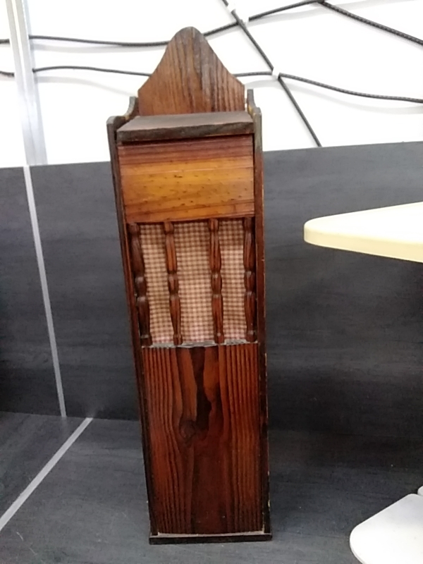 NICHE À PAIN BOIS 