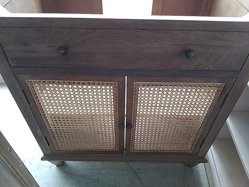 MEUBLE LOBERON 