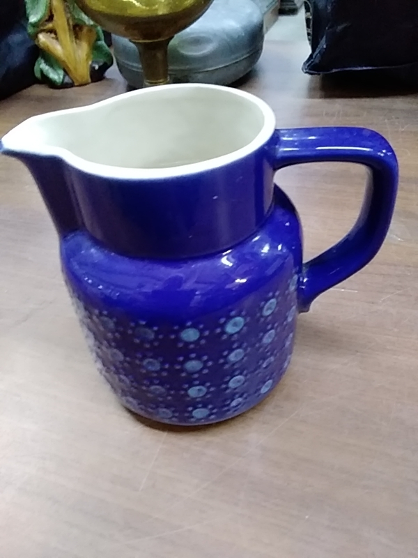 CRUCHE BLEUE