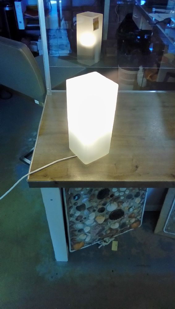 LAMPE DESIGN CHEVET VERRE OPAQUE occasion La boutique du LAMPE DESIGN CHEVET VERRE OPAQUE occasion La boutique du