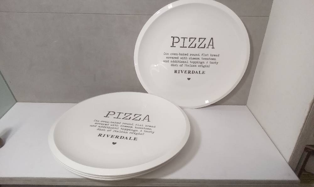 LOT DE 5 ASSIETTES PORCELAINE A PIZZA RIVERDALE