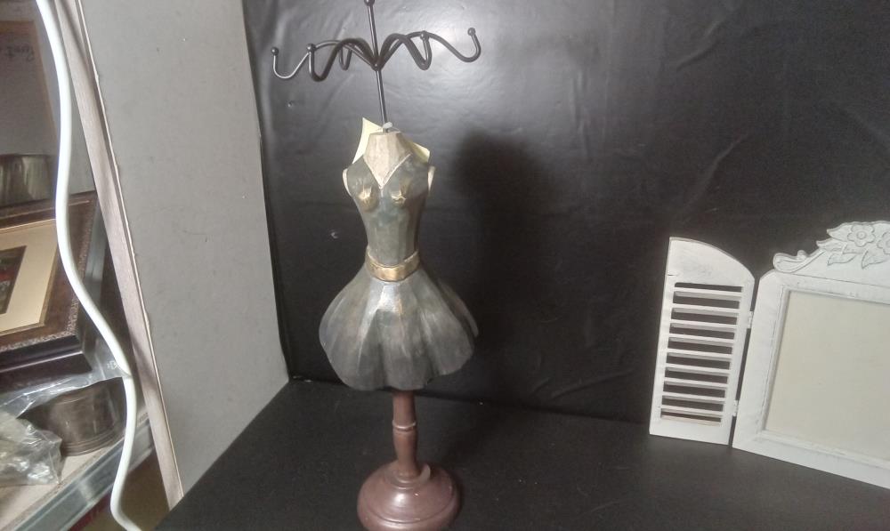 PORTE BIJOUX BOIS