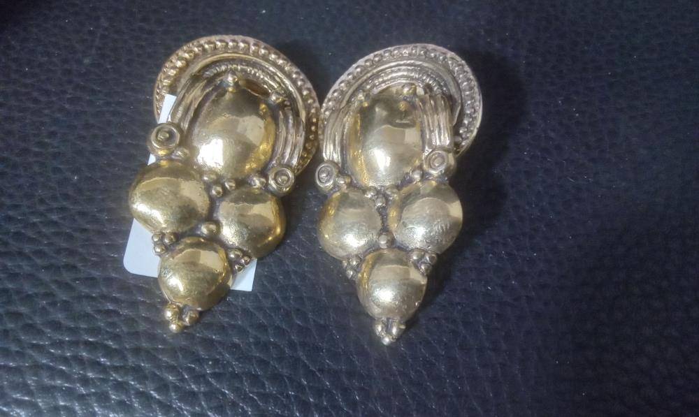 PAIRE DE BOUCLE D'OREILLE MICHEL BUFFET