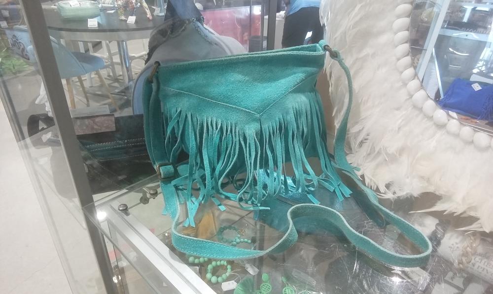 SAC CUIR VERT D'EAU A FRANGE 1ANSE