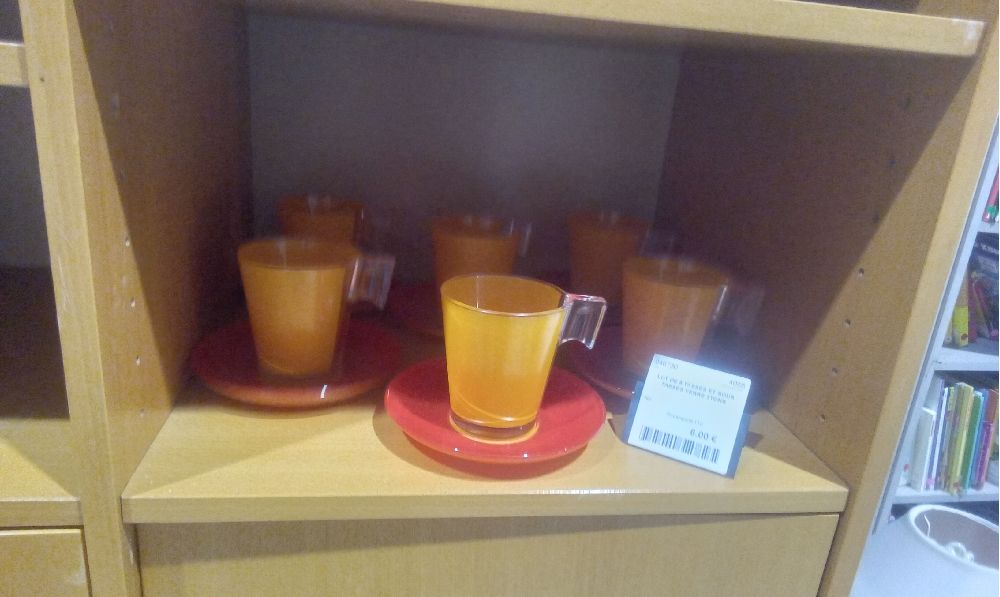 LOT DE 6 TASSES ET SOUS TASSES VERRE 2TONS