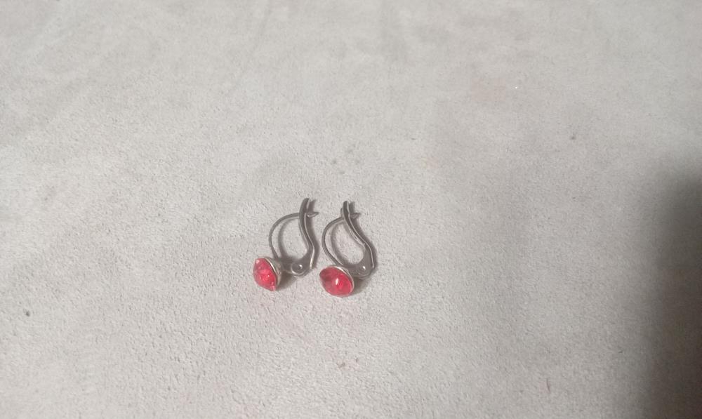 PAIRE DE BOUCLE D'OREILLE ZIRCONIUM COULEUR