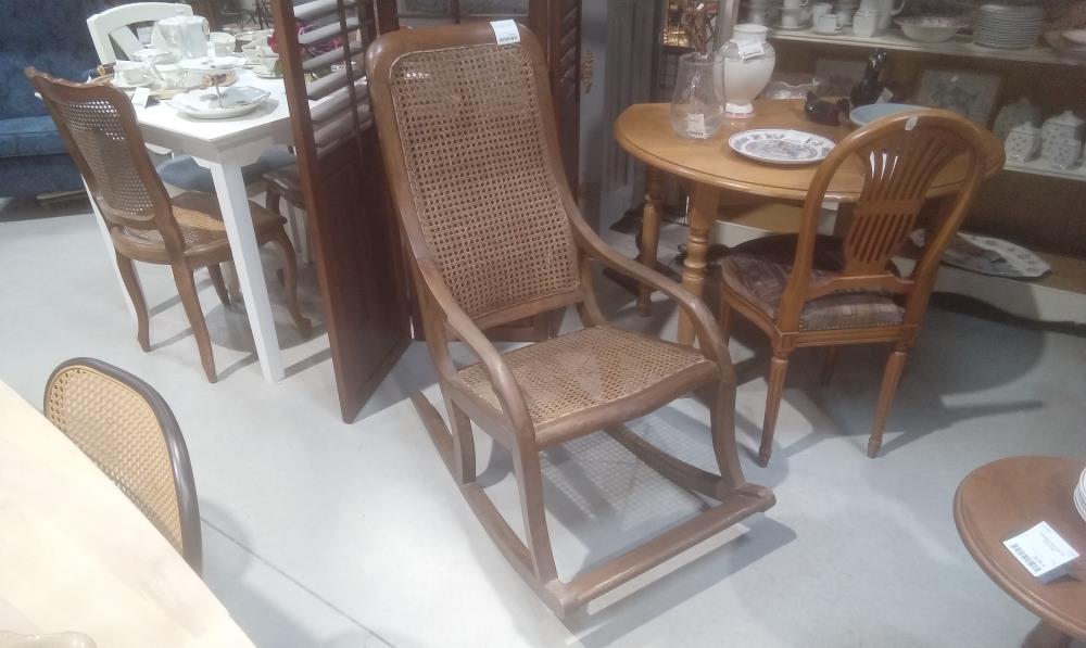 ROCKING CHAIR TECK MASSIF ET ASSISE CANNEE