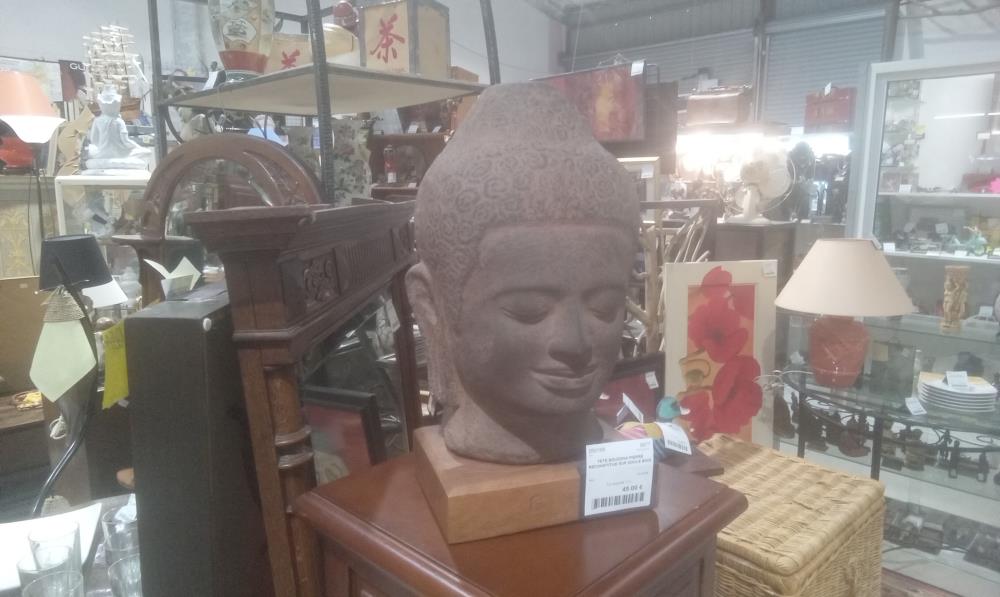 TETE BOUDDHA PIERRE RECONSTITUE SUR SOCLE BOIS