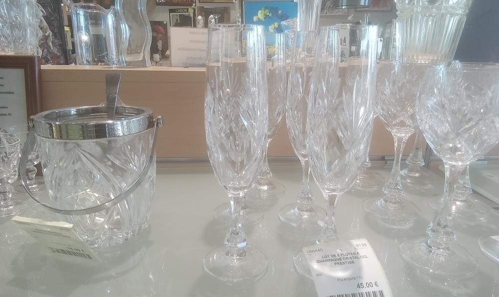 LOT DE 5 FLUTES A CHAMPAGNE CRISTAL CCL PRESTIGE