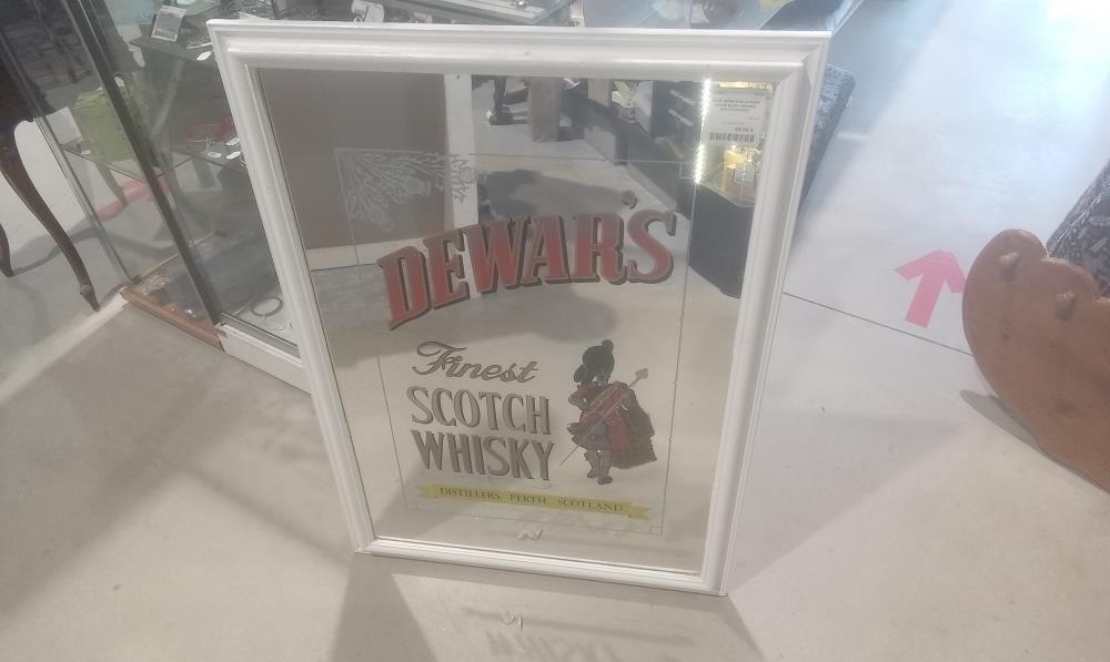 SOUS VERRE PUBLICITAIRE CADRE BLANC DEWARS SCOTCH WHISKY