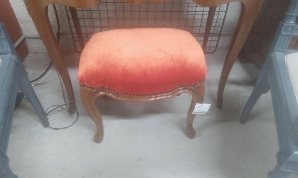 POUF TISSUS VELOURS ORANGE STYLE LOUIS XV