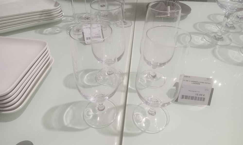 LOT DE 4 VERRES A PIED ROYAL LIMOGES