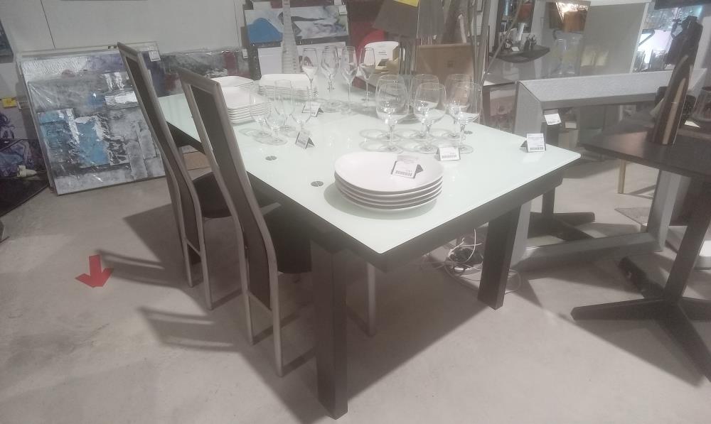 TABLE DESIGN PLATEAU VERRE +1 ALONGE INTERIEURE PIED EN L'ETAT