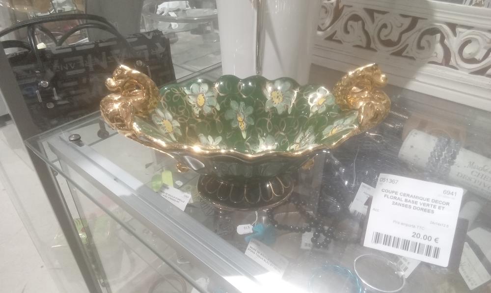 COUPE CERAMIQUE DECOR FLORAL BASE VERTE ET 2ANSES DOREES