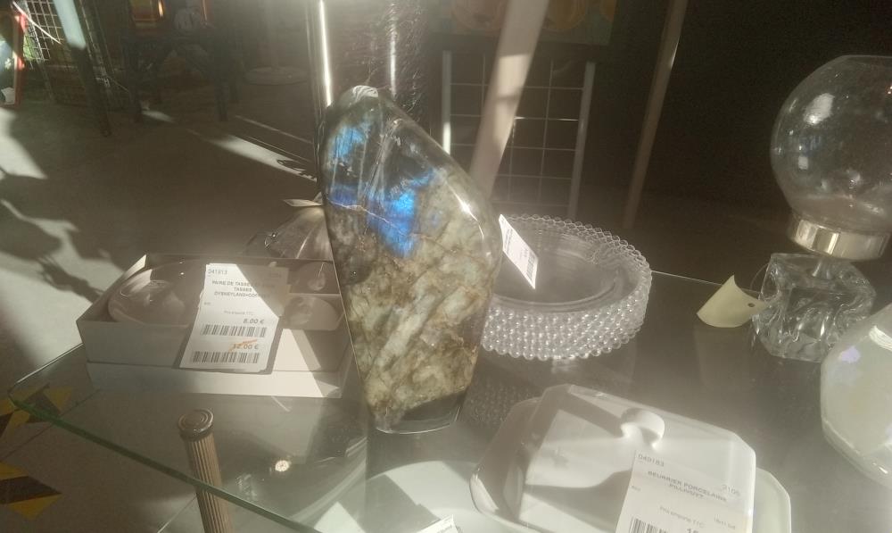 LABRADORITE 3.4 KILO