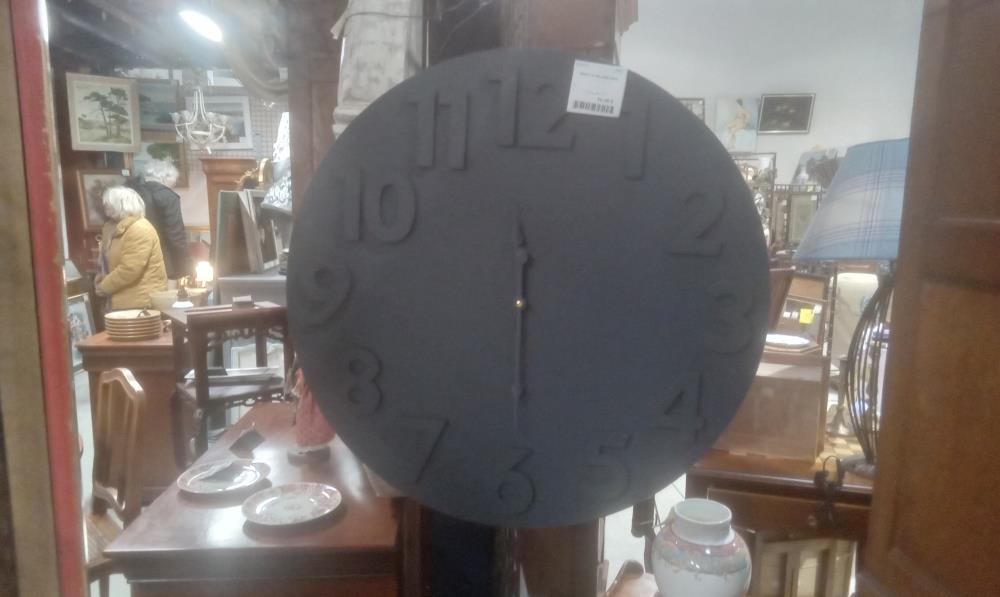PENDULE GM LOOK GRIS