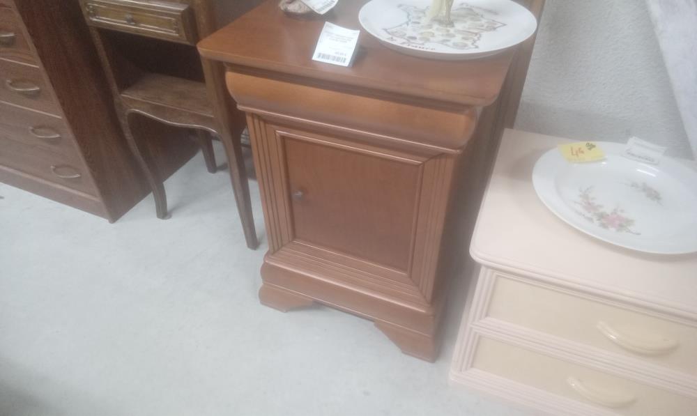 CHEVET MERISIER MASSIF STYLE LOUIS PHILIPPE 1PORTE+1TIROIR
