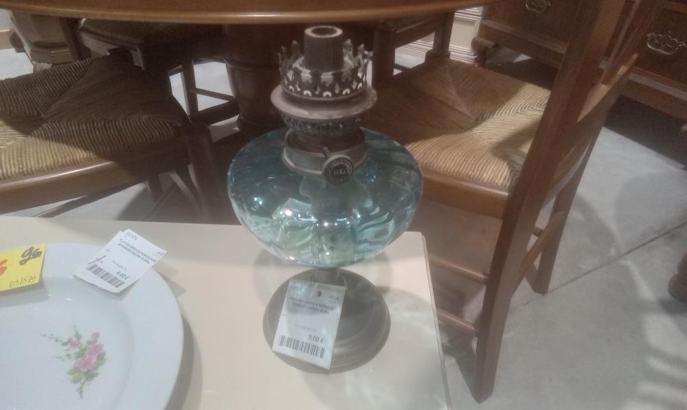 PIED DE LAMPE A PETROLE ETAIN ET VERRE BLEU