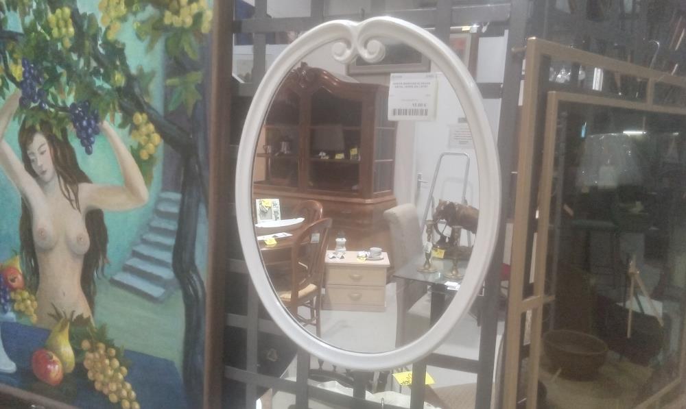 MIROIR BORDURE BLANCHE METAL VERRE EN L'ETAT