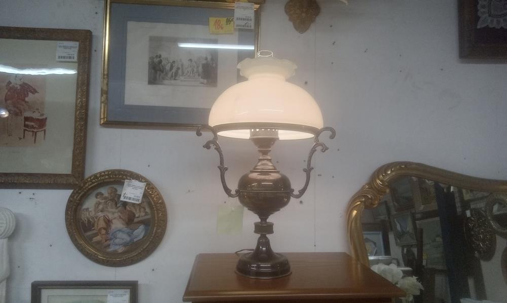 LAMPE PIED LAITON +OPALINE FESTONNEE