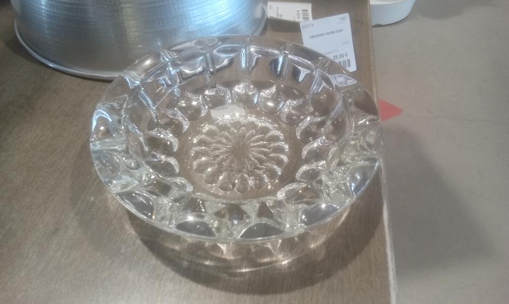 CENDRIER VERRE GGM