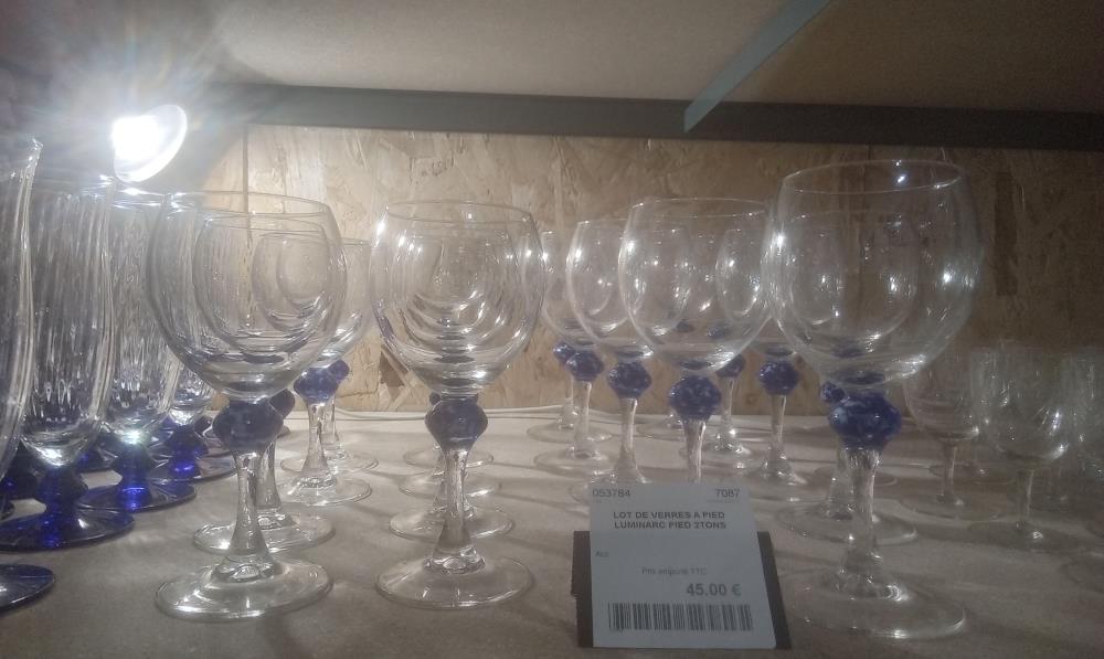 LOT DE VERRES A PIED LUMINARC PIED 2TONS