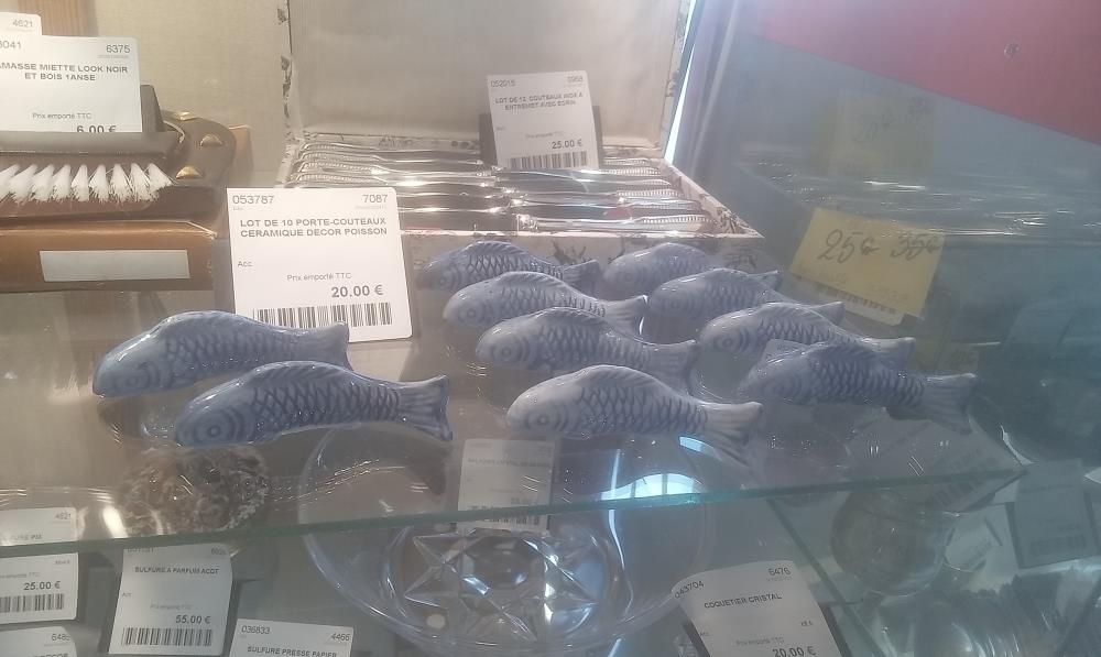 LOT DE 10 PORTE-COUTEAUX CERAMIQUE DECOR POISSON