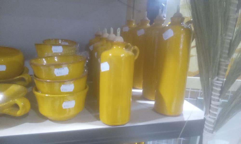 HUILIER TERRE CUITE VERNISSE JAUNE PM 1ANSE