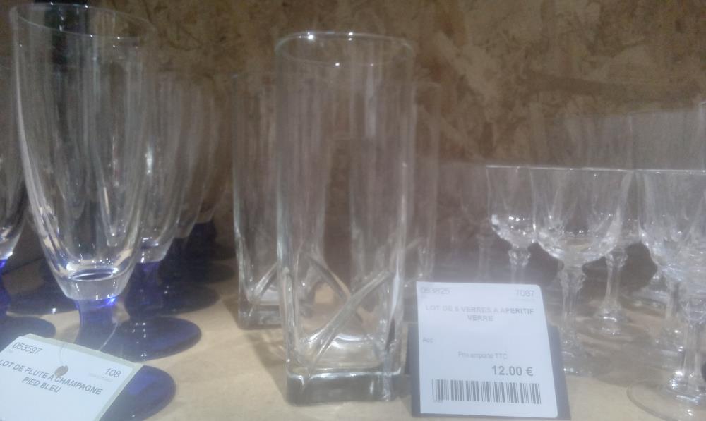 LOT DE 5 VERRES A APERITIF VERRE