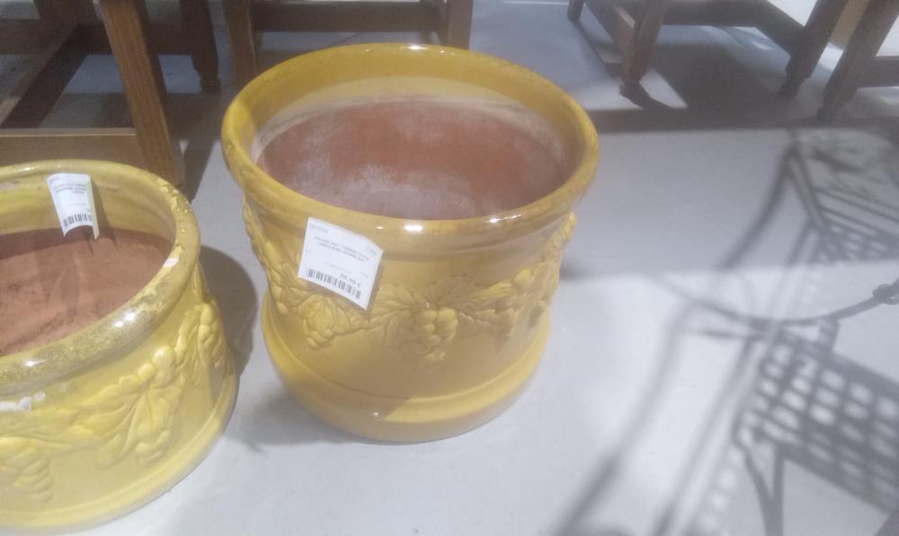 CACHE POT TERRE CUITE VERNISSE JAUNE GM