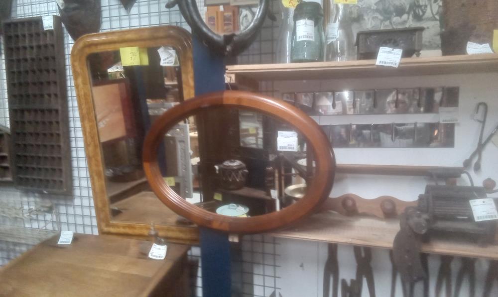 MIROIR OVALE TEINTE MERISIER