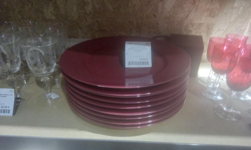 LOT D'ASSIETTE DE PRESENTATION LIMOGES ROUGE GM