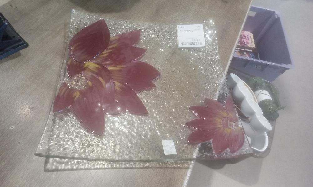 PLAT VERRE DECOR RELIEF FEUILLE