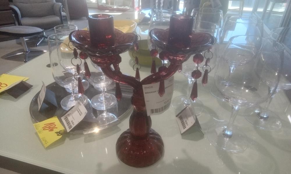 BOUGEOIR VERRE 2 BRANCHES ROUGE