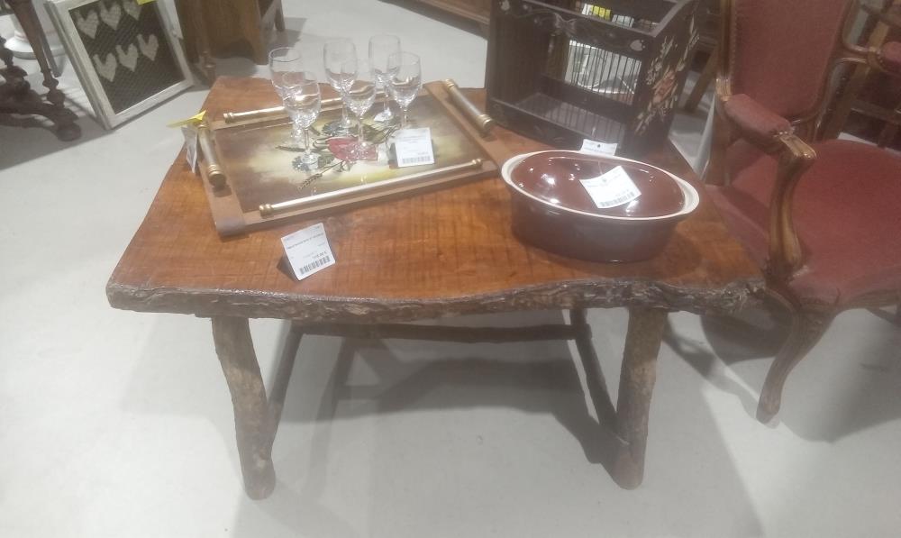 TABLE BASSE BOIS ET ECORCE