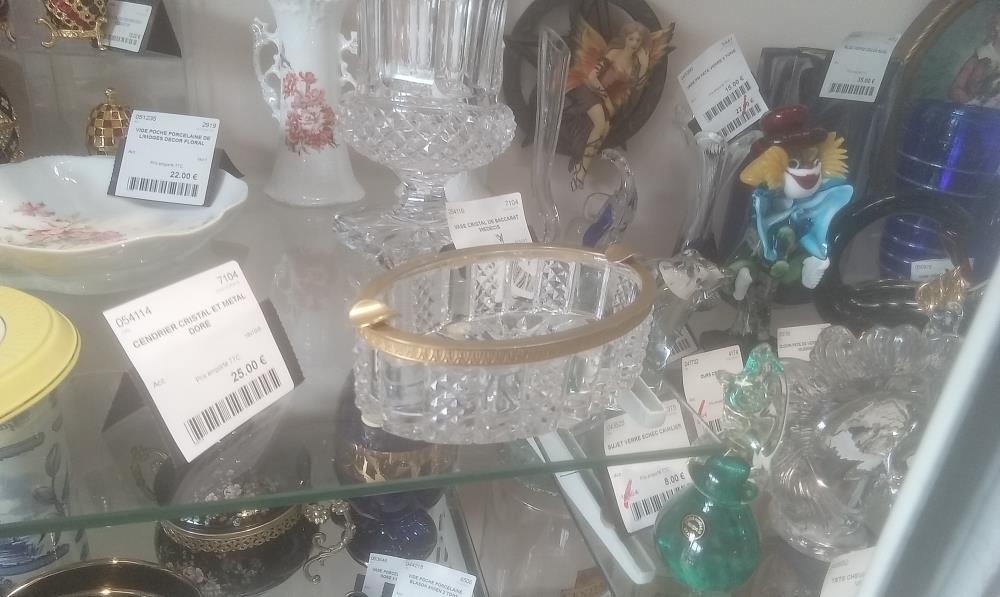 CENDRIER CRISTAL ET METAL DORE