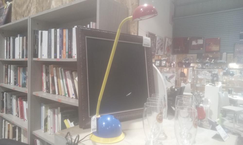 LAMPE DESIGN MULTICOLORE MENPHID