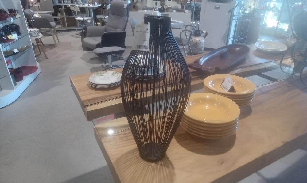 VASE AJOURE NOIR METAL GM
