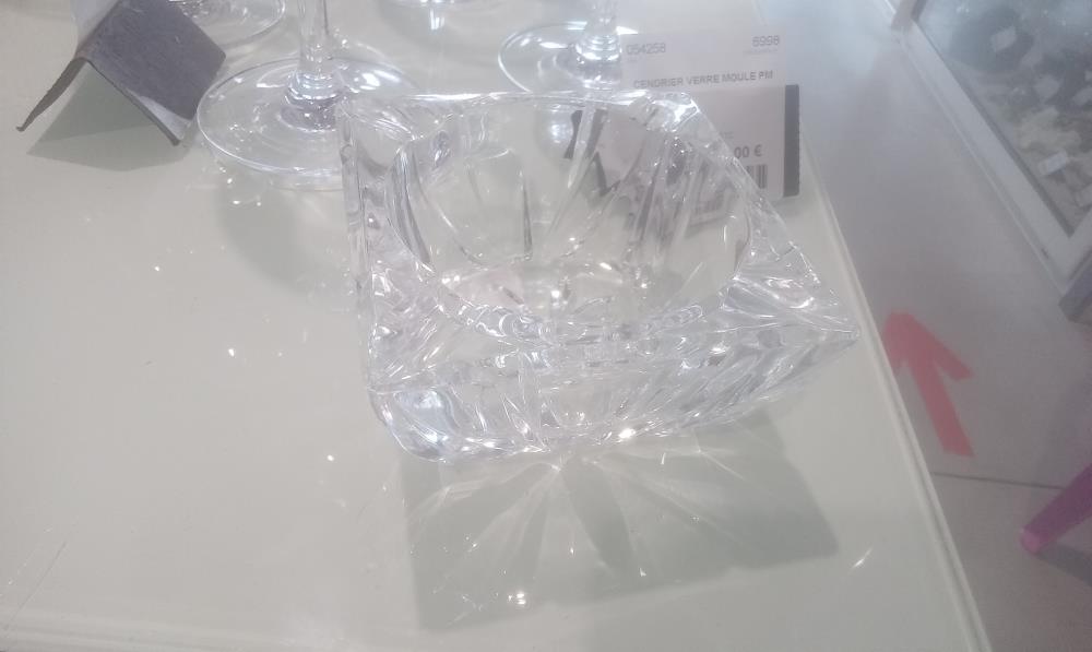 CENDRIER VERRE MOULE PM