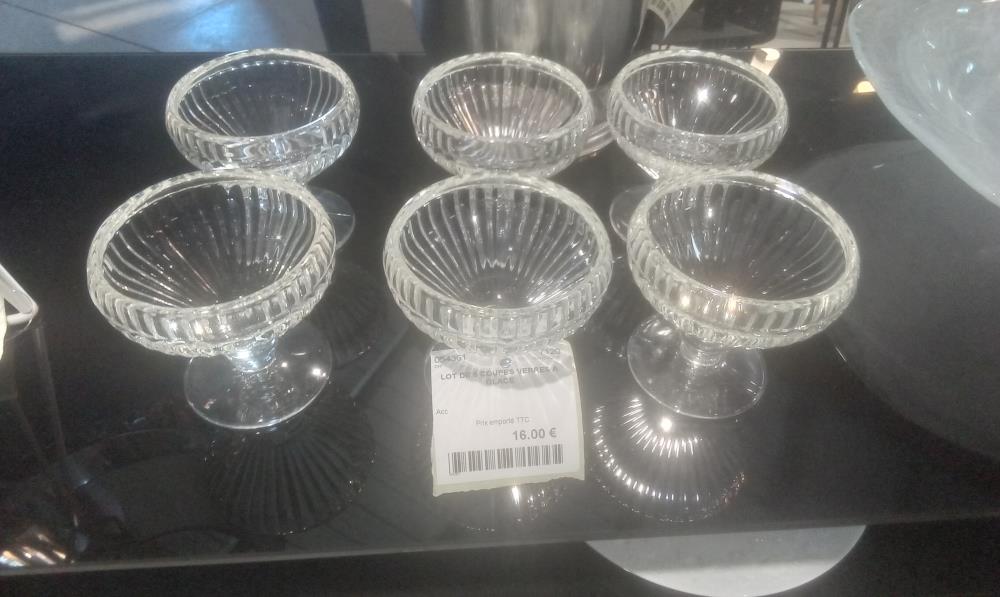 LOT DE 6 COUPES VERRES A GLACE