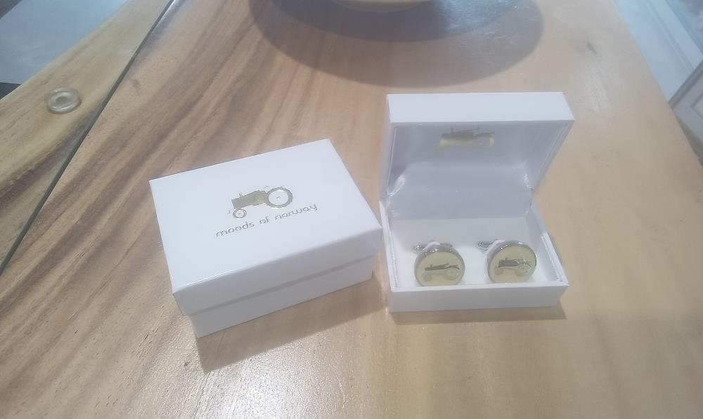 PAIRE DE BOUTON DE MANCHETTE   MOODS OF NORWAY