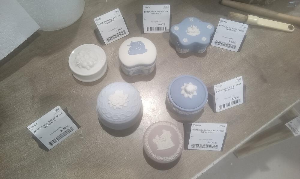 BOITEA BIJOUX BISCUIT STYLE WEDGWOOD