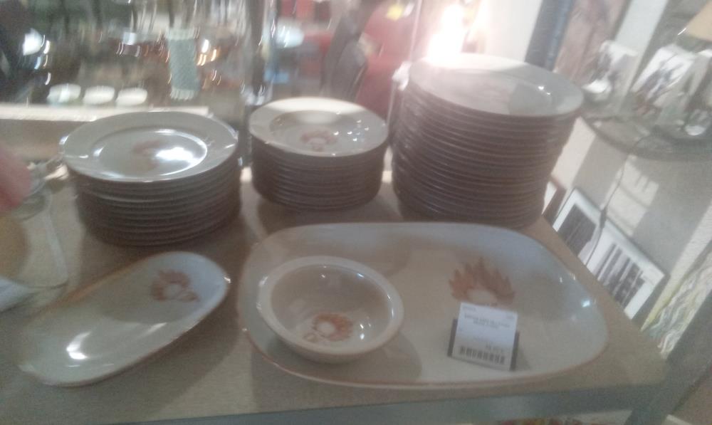 SERVICE GRES DE L'ETANG DECOR FLORAL
