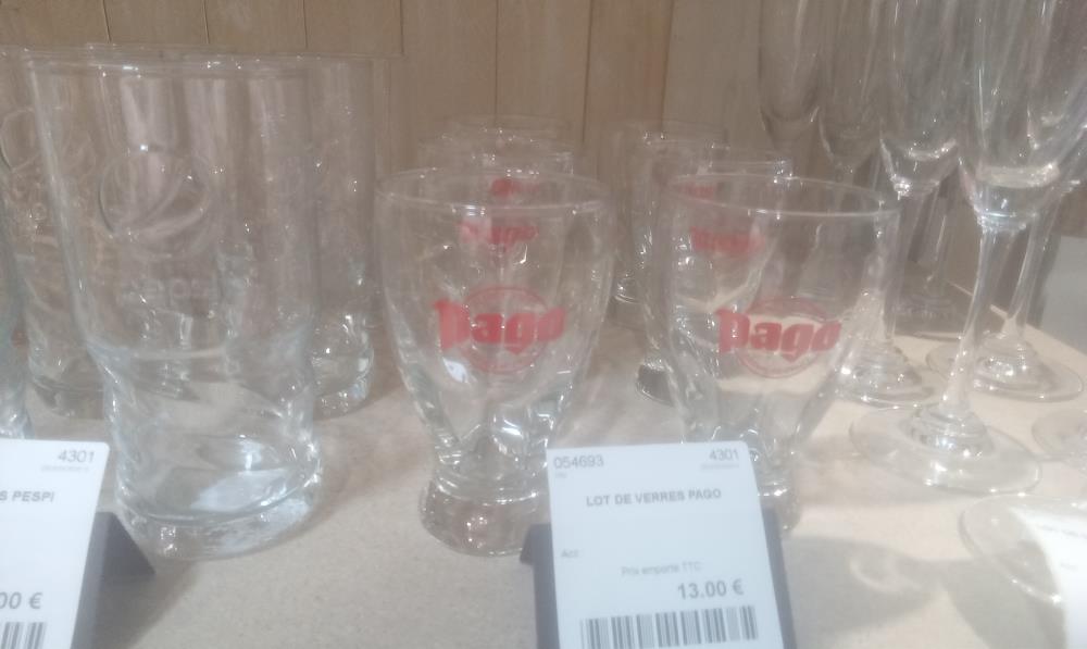 LOT DE VERRES PAGO